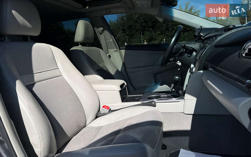 Седан Toyota Camry 2013 в Львове фото 9 Седан Toyota Camry 2013 в Львове