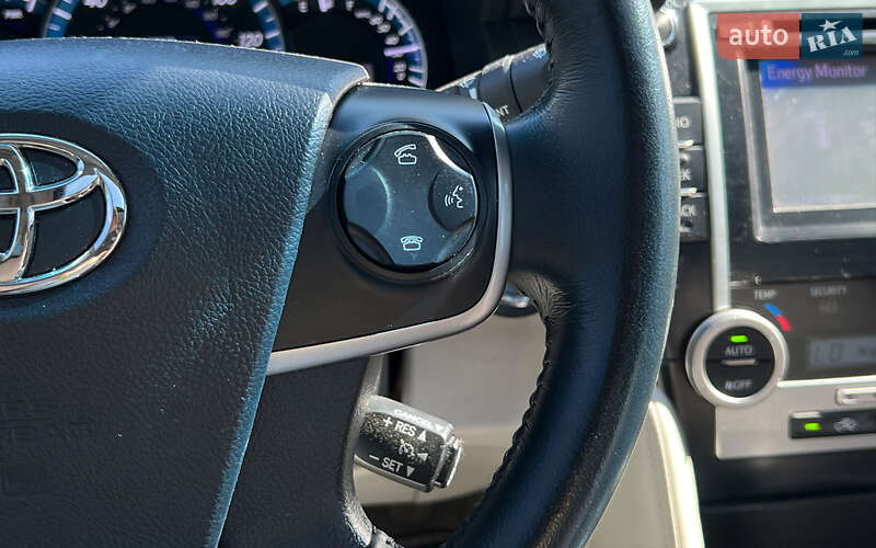 Седан Toyota Camry 2013 в Львове фото 16 Седан Toyota Camry 2013 в Львове
