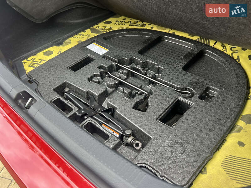 Седан Toyota Camry 2024 в Киеве фото 45 Седан Toyota Camry 2024 в Киеве