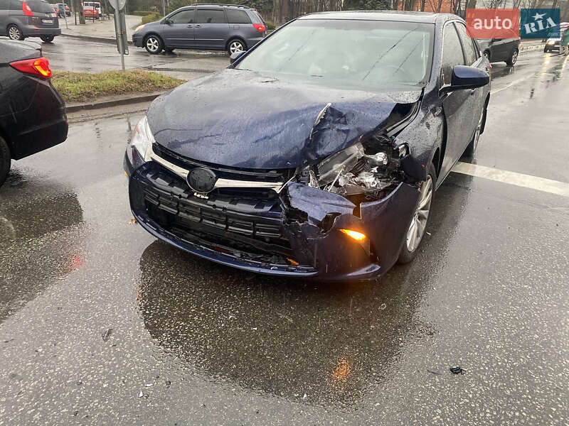 Седан Toyota Camry 2016 в Києві фото 2 Седан Toyota Camry 2016 в Києві