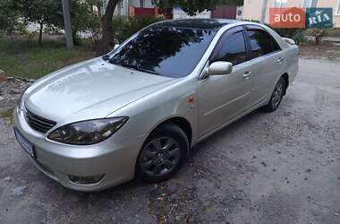 Седан Toyota Camry 2005 в Кропивницком