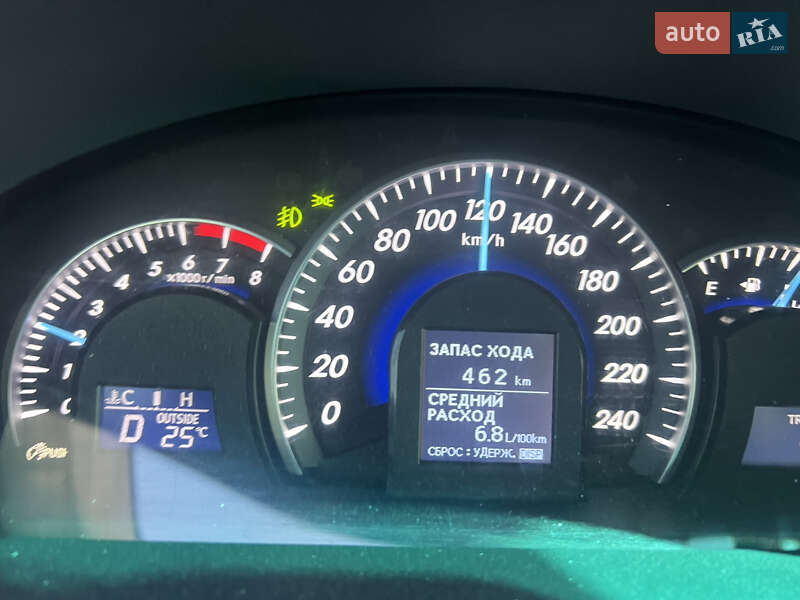 Седан Toyota Camry 2014 в Черновцах