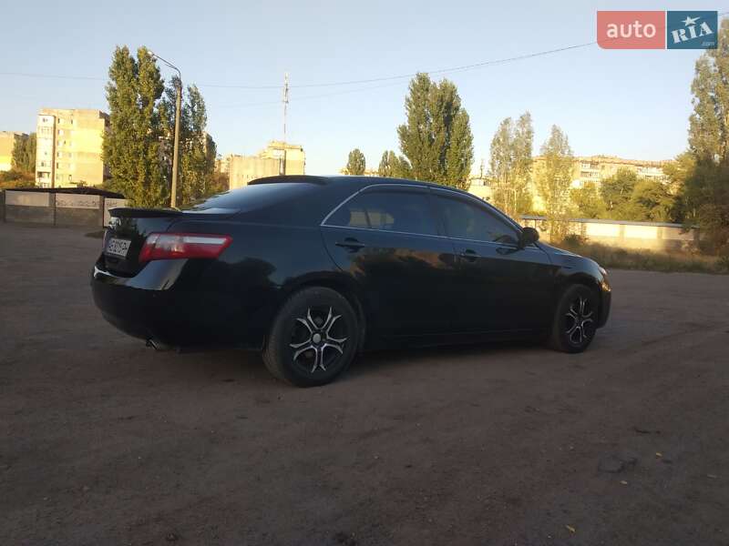 Седан Toyota Camry 2007 в Каменском