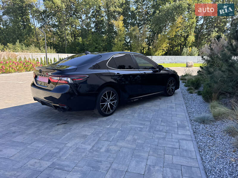 Седан Toyota Camry 2022 в Луцке фото 12 Седан Toyota Camry 2022 в Луцке