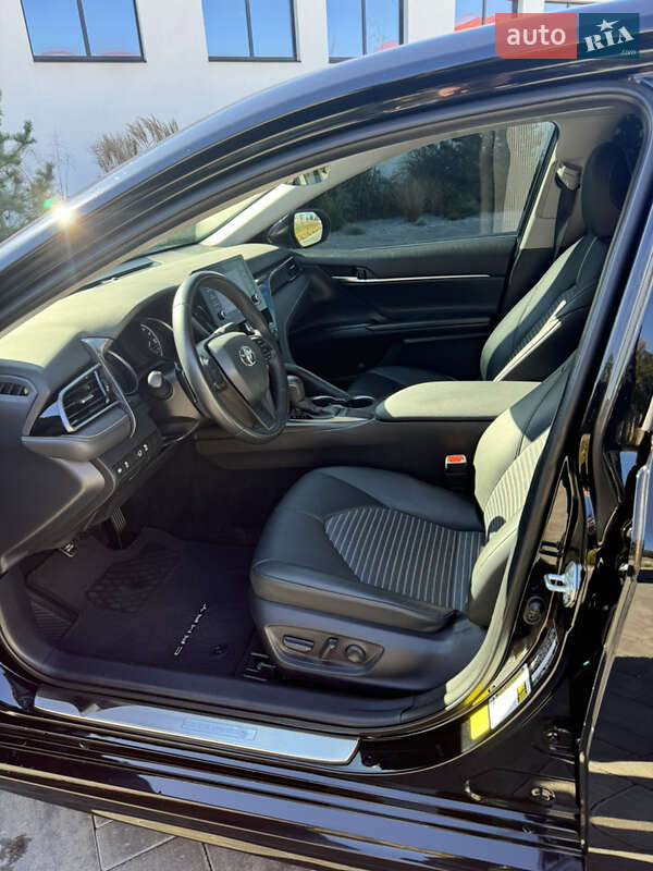 Седан Toyota Camry 2022 в Луцке фото 23 Седан Toyota Camry 2022 в Луцке