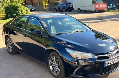 Седан Toyota Camry 2016 в Киеве