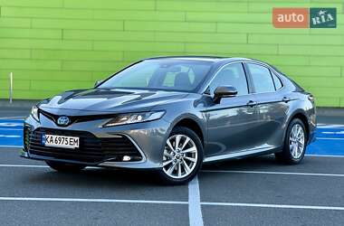 Седан Toyota Camry 2021 в Києві