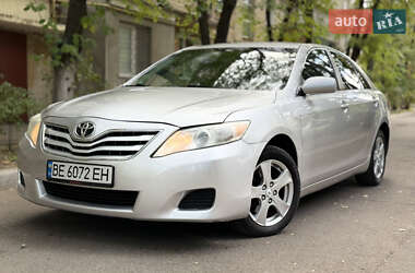 Седан Toyota Camry 2011 в Измаиле