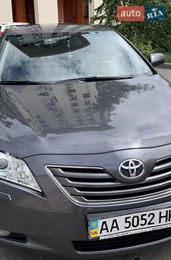 Седан Toyota Camry 2008 в Киеве