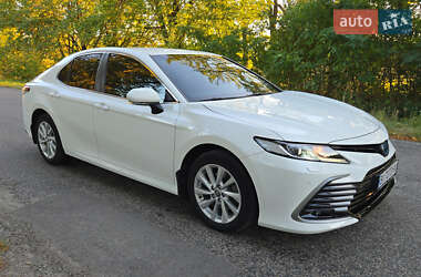 Седан Toyota Camry 2023 в Виннице