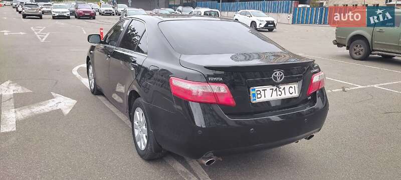 Седан Toyota Camry 2007 в Києві