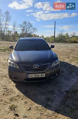 Седан Toyota Camry 2008 в Киеве