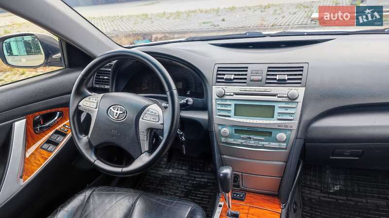 Седан Toyota Camry 2007 в Хмельницькому