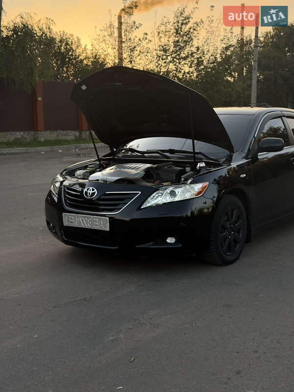 Седан Toyota Camry 2008 в Черкасах