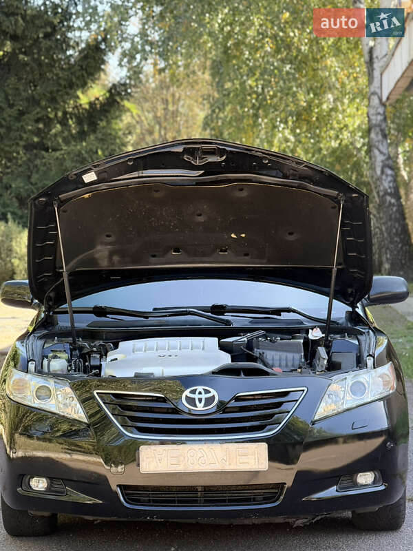 Седан Toyota Camry 2008 в Черкасах
