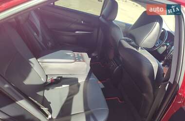Седан Toyota Camry 2016 в 