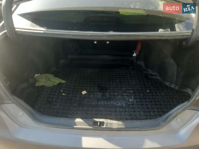 Седан Toyota Camry 2017 в Днепре