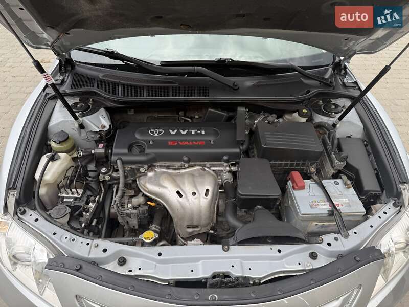 Седан Toyota Camry 2008 в Харкові