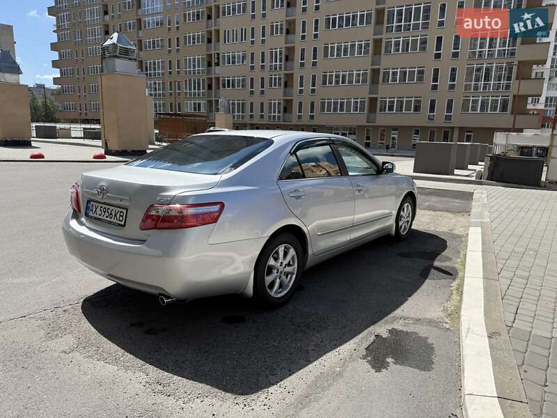 Седан Toyota Camry 2008 в Харкові