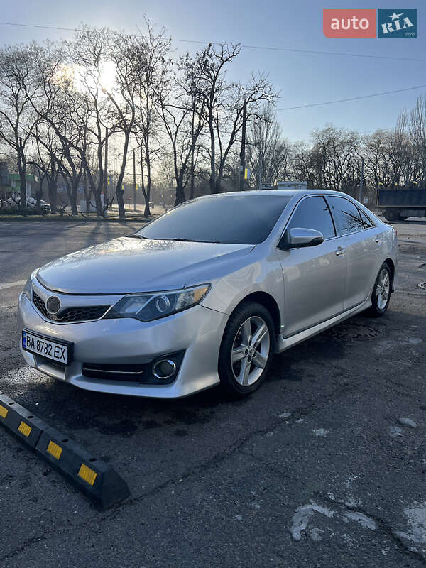 Седан Toyota Camry 2014 в Николаеве фото 2 Седан Toyota Camry 2014 в Николаеве