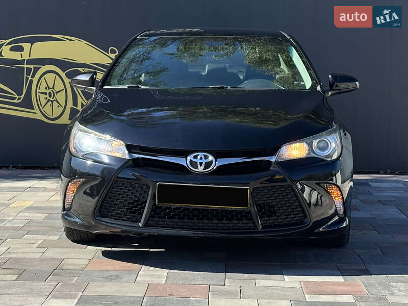 Седан Toyota Camry 2016 в Киеве фото 2 Седан Toyota Camry 2016 в Киеве