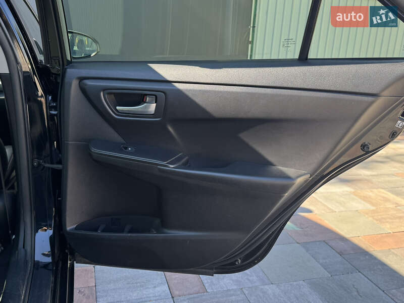 Седан Toyota Camry 2016 в Киеве фото 20 Седан Toyota Camry 2016 в Киеве