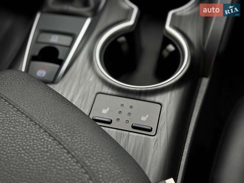 Седан Toyota Camry 2022 в Ивано-Франковске фото 29 Седан Toyota Camry 2022 в Ивано-Франковске