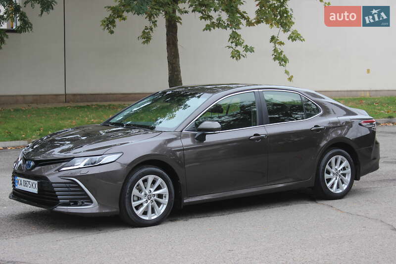Toyota Camry 2023