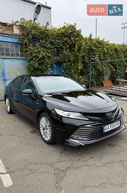 Седан Toyota Camry 2020 в 
