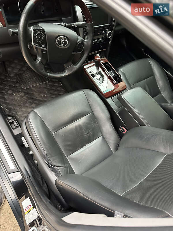 Седан Toyota Camry 2012 в Запоріжжі
