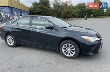 Седан Toyota Camry 2015 в Харкові