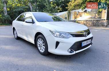 Седан Toyota Camry 2016 в Черкассах