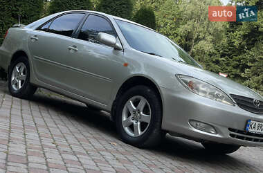 Седан Toyota Camry 2002 в  фото 12 Седан Toyota Camry 2002 в