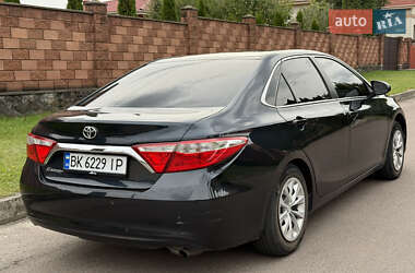 Седан Toyota Camry 2016 в 