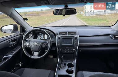 Седан Toyota Camry 2016 в 