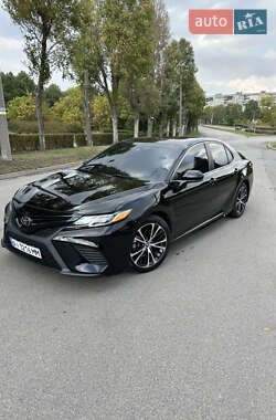 Седан Toyota Camry 2018 в Кам'янському