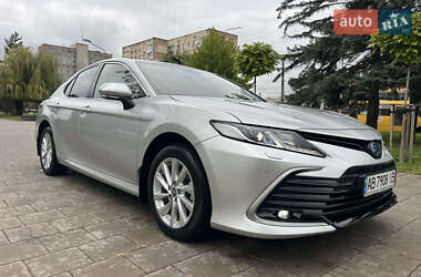 Седан Toyota Camry 2021 в Виннице