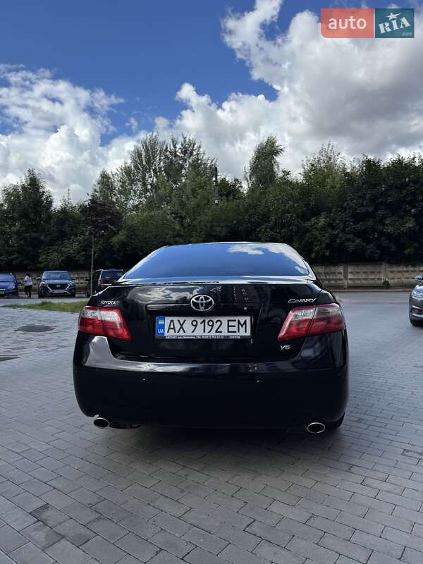 Седан Toyota Camry 2007 в Луцьку