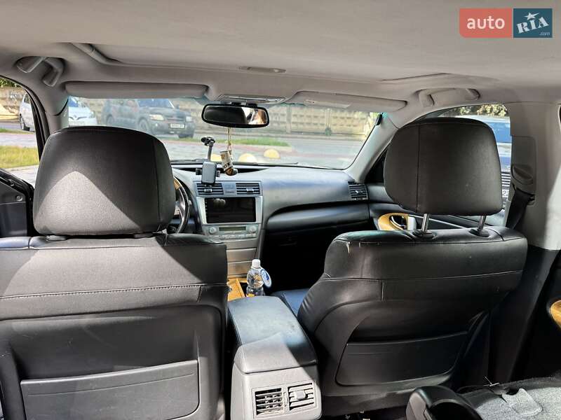 Седан Toyota Camry 2007 в Луцьку