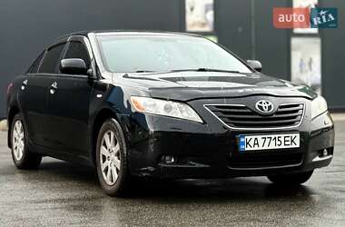 Седан Toyota Camry 2008 в Киеве