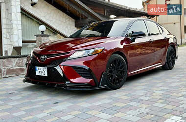 Седан Toyota Camry 2018 в 