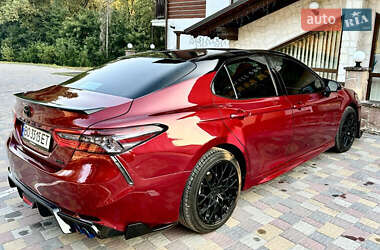 Седан Toyota Camry 2018 в 