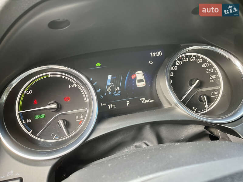 Седан Toyota Camry 2020 в Киеве