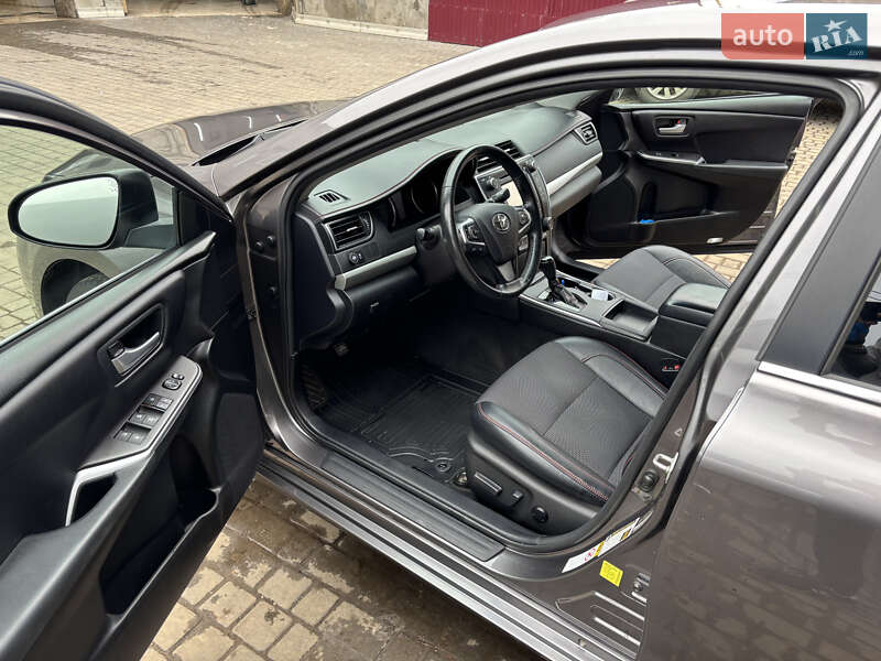 Седан Toyota Camry 2016 в Одесі