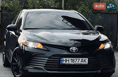 Седан Toyota Camry 2021 в Одессе