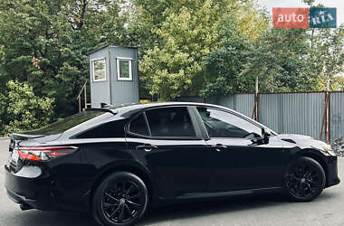 Седан Toyota Camry 2021 в 