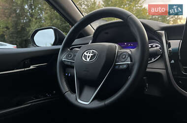 Седан Toyota Camry 2021 в 