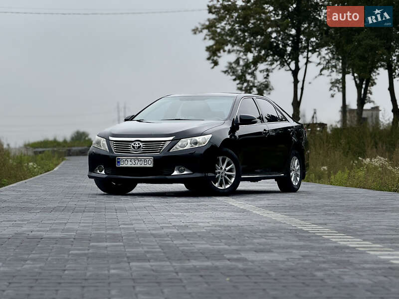 Toyota Camry 2012