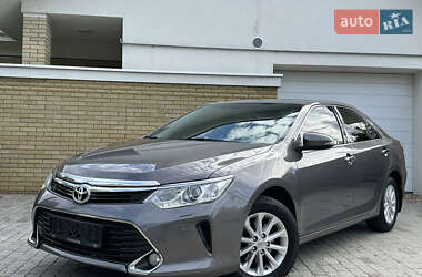 Седан Toyota Camry 2015 в Харкові
