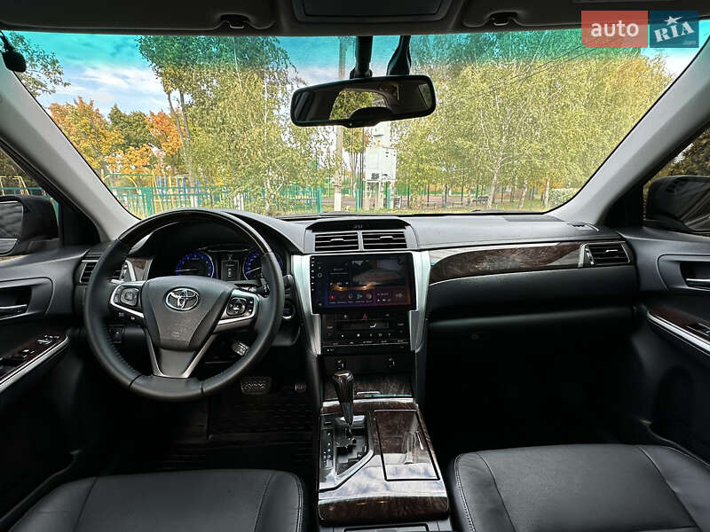 Седан Toyota Camry 2015 в Харькове